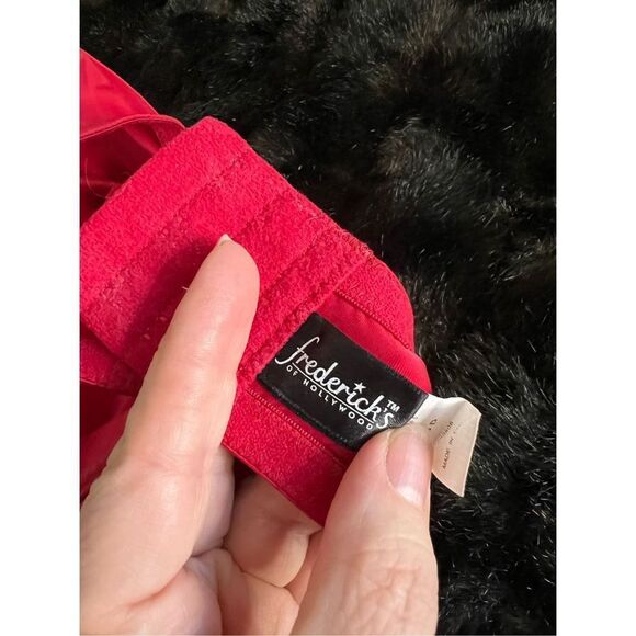 Frederick’s of Hollywood padded red  bra ￼36d - Picture 3 of 4